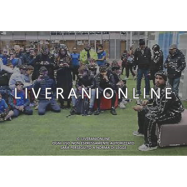 TVRG incontro Marcell Jacobs nella foto Marcell Jacobs Milano 10-12-2025 Il campipone olimpico Marcell Jacobs incontra e dialoga con alcuni studenti sotto il Palazzo della Regione, in piazza Città di Lombardia foto Roberto Garavaglia/Agenzia Aldo Liverani sas