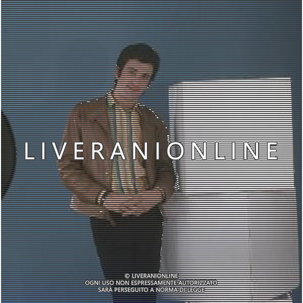 COL-RETROSPETTIVA MICHELE MAISANO CANTANTE NELLA FOTO MICHELE MAISANO AG ALDO LIVERANI SAS