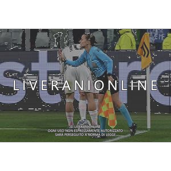 10.12..2025 Allianz Stadium TVAF-©Alessandro Falzone/Ag. Aldo Liverani sas Juventus vs Patos Champions League 2025/2026 Nella foto: Guadalupe Porras Ayuso arbitro - guardalinee ©TVAF Falzone - AGENZIA ALDO LIVERANI SAS