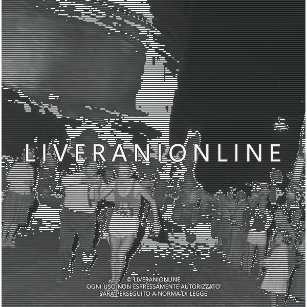 NEG-1960 OLIMPIADI DI ROMA-LA MARATONA FOTO SANDRO VESPASIANI-AG ALDO LIVERANI SAS