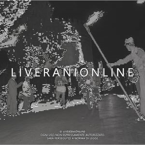 NEG-1960 OLIMPIADI DI ROMA-LA MARATONA FOTO SANDRO VESPASIANI-AG ALDO LIVERANI SAS