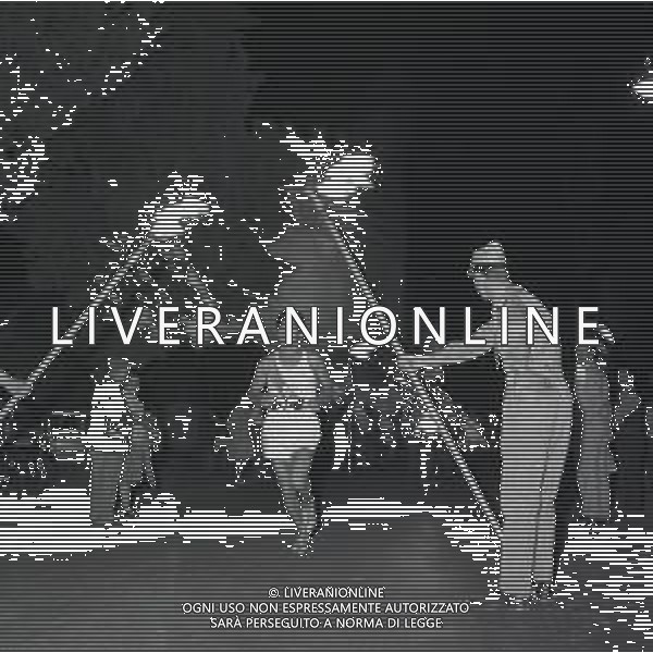 NEG-1960 OLIMPIADI DI ROMA-LA MARATONA FOTO SANDRO VESPASIANI-AG ALDO LIVERANI SAS