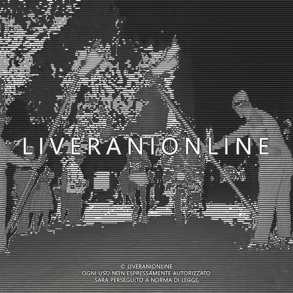 NEG-1960 OLIMPIADI DI ROMA-LA MARATONA FOTO SANDRO VESPASIANI-AG ALDO LIVERANI SAS