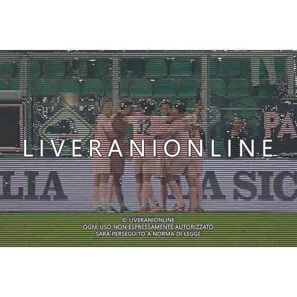 Palermo, Italia, 12 dicembre 2025. Stadio Renzo Barbera, Palermo vs Sampdoria, match valido per il campionato di Serie B 2025/2026. Nella foto: Esultanza Palermo ©TVFS Federico Serra - AGENZIA ALDO LIVERANI SAS