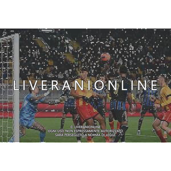 TVPG US Lecce vs Pisa Sporting Club nella foto Gabriel Tiago (Us Lecce) a contrasto con Arturo Calabresi (Pisa Sporting Club), Lecce (ITA) 12-12 -2025 Stadio “E. Giardiniero” Via del Mare - Quindicesima Giornata Serie A EniLive 2025/26 ©TVPG Pasquale Golia - AGENZIA ALDO LIVERANI SAS