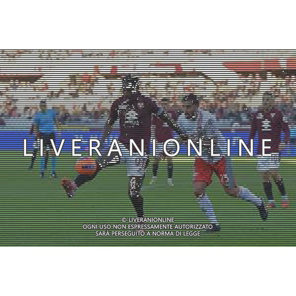 TVMV-Torino 13.12.2025 Stadio Grande Torino @Manuela Viganti/Ag. Aldo Liverani sas Torino vs Cremonese Campionato Calcio Serie A Enilive 2025/2026 15a giornata Nella foto: duvan zapata e federico ceccherini ©TVMV Viganti Manuela - AGENZIA ALDO LIVERANI SAS