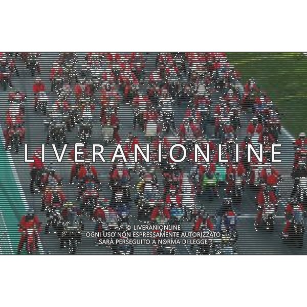 IMOLA 13 12 2025 AUTODROMO ENZO E DINO FERRARI Motobabbi: un evento unico, coinvolgente e solidale per celebrare il Natale NELLA FOTO PARTENZA DALL\'AUTODROMO ©SANNA - AGENZIA ALDO LIVERANI SAS