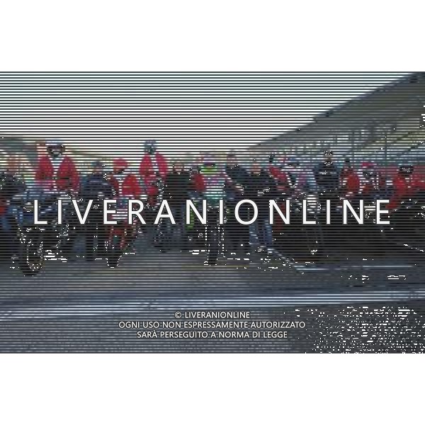 IMOLA 13 12 2025 AUTODROMO ENZO E DINO FERRARI Motobabbi: un evento unico, coinvolgente e solidale per celebrare il Natale NELLA FOTO SINDACO MARCO PANIERI,ELENA PENAZZI ASSESSORE ALL\'AUTODROMO SUL RETTILINEO ©SANNA - AGENZIA ALDO LIVERANI SAS