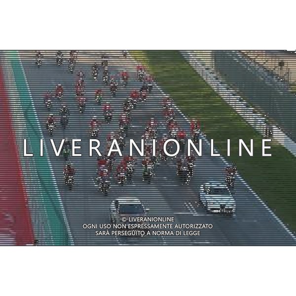 IMOLA 13 12 2025 AUTODROMO ENZO E DINO FERRARI Motobabbi: un evento unico, coinvolgente e solidale per celebrare il Natale NELLA FOTO PARTENZA POLIZIA LOCALE ©SANNA - AGENZIA ALDO LIVERANI SAS