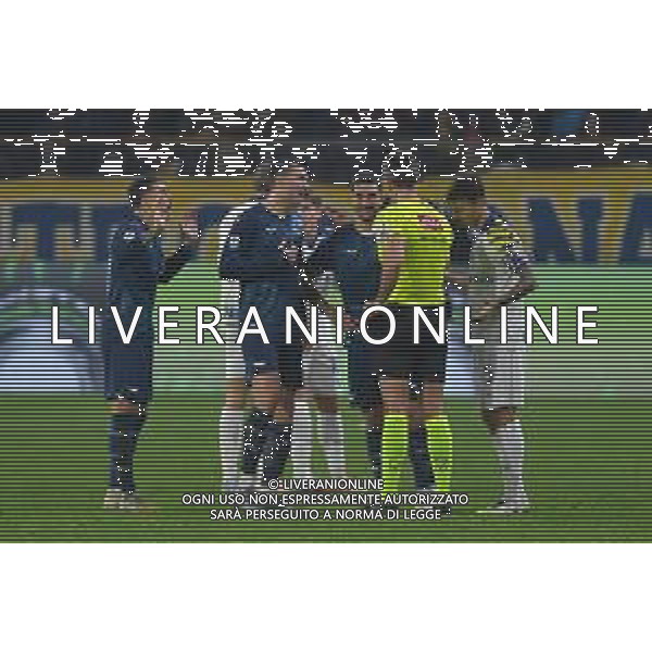 Parma vs Lazio Campionato Serie A Enilive - 15 Giornata Stadio Tardini - Parma 13-12-2025 nella foto Proteste Lazio con arbitro Marchetti Foto Federico Gaetano - ag Aldo liverani ©Federico Gaetano - AGENZIA ALDO LIVERANI SAS