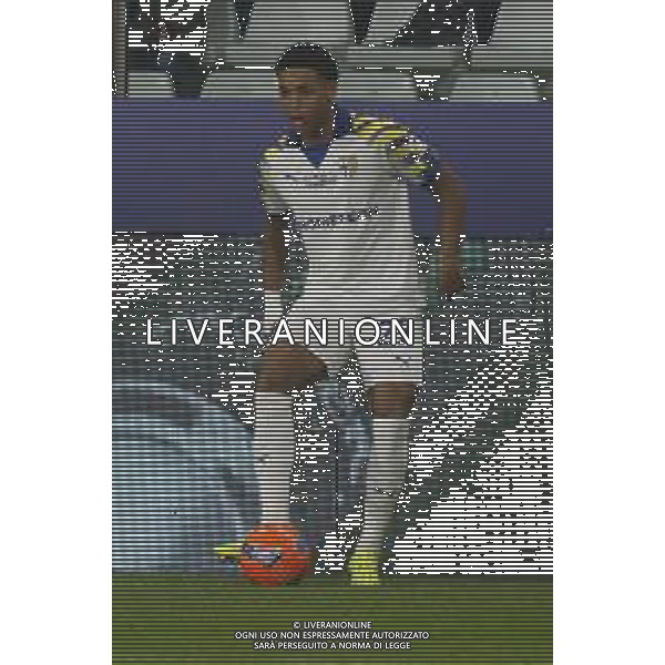 Sascha Britschgi of Parma AC play the ball during Parma Calcio vs SS Lazio, 15° Serie A Enilive 2025-26 game at Ennio Tardini in Parma (PR), Italy, on Dicember 13, 2025. (Photo by Davide Casentini)- AGENZIA ALDO LIVERANI SAS