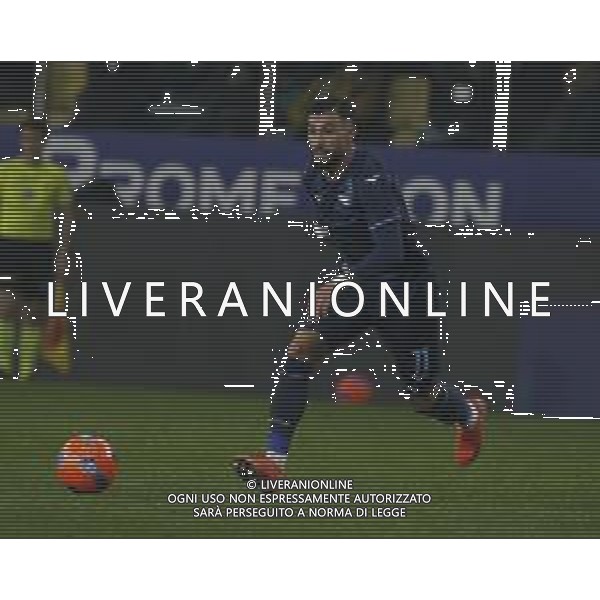 Valentín Castellanos of SS Lazio play the ball during Parma Calcio vs SS Lazio, 15° Serie A Enilive 2025-26 game at Ennio Tardini in Parma (PR), Italy, on Dicember 13, 2025. (Photo by Davide Casentini)- AGENZIA ALDO LIVERANI SAS