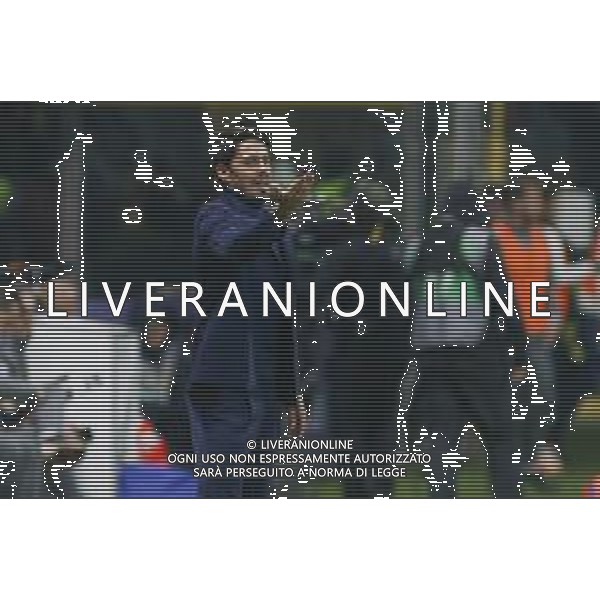 Carlos Cuesta Head Coach of Parma AC gestures during Parma Calcio vs SS Lazio, 15° Serie A Enilive 2025-26 game at Ennio Tardini in Parma (PR), Italy, on Dicember 13, 2025. (Photo by Davide Casentini)- AGENZIA ALDO LIVERANI SAS