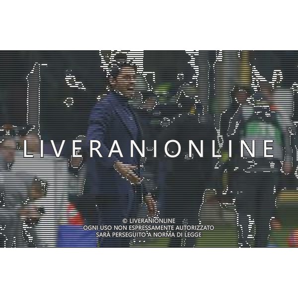 Carlos Cuesta Head Coach of Parma AC gestures during Parma Calcio vs SS Lazio, 15° Serie A Enilive 2025-26 game at Ennio Tardini in Parma (PR), Italy, on Dicember 13, 2025. (Photo by Davide Casentini)- AGENZIA ALDO LIVERANI SAS