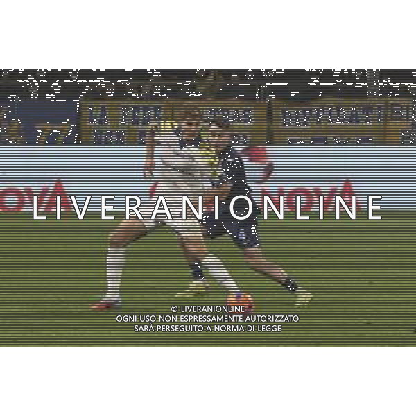 Matteo Pellegrino of Parma AC battle for the ball with Patric of SS Lazio during Parma Calcio vs SS Lazio, 15° Serie A Enilive 2025-26 game at Ennio Tardini in Parma (PR), Italy, on Dicember 13, 2025. (Photo by Davide Casentini)- AGENZIA ALDO LIVERANI SAS