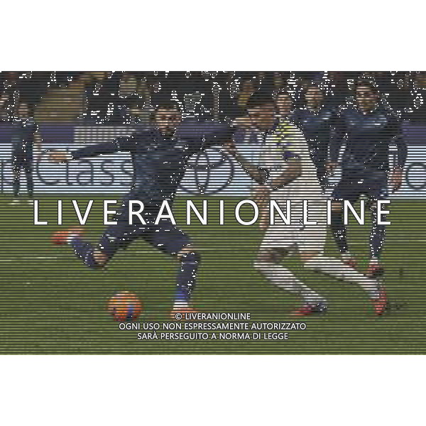 Valentín Castellanos of SS Lazio battle for the ball with Lautaro Valenti of Parma AC during Parma Calcio vs SS Lazio, 15° Serie A Enilive 2025-26 game at Ennio Tardini in Parma (PR), Italy, on Dicember 13, 2025. (Photo by Davide Casentini)- AGENZIA ALDO LIVERANI SAS