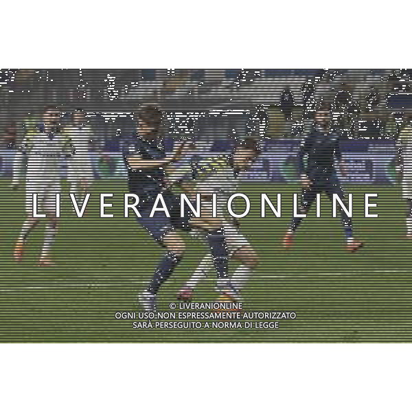 Toma Basic of SS Lazio battle for the ball with Gaetano Oristanio of Parma AC during Parma Calcio vs SS Lazio, 15° Serie A Enilive 2025-26 game at Ennio Tardini in Parma (PR), Italy, on Dicember 13, 2025. (Photo by Davide Casentini)- AGENZIA ALDO LIVERANI SAS