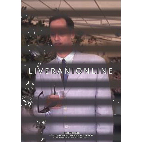 DIAP-RETROSPETTIVA JOHN WATERS REDISTA NELLA FOTO JOHN WATERS REGISTA DEL FILM “CRY BABY “ A CANNES NELL\'ANNO 1990 AG ALDO LIVERANI SAS