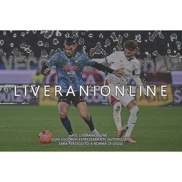 TVRG Atalanta vs Cagliari nella foto Gianluca Scamacca (Atalanta) e Sebastiano Esposito (Cagliari) Bergamo 13-12-2025 New Balance Arena - Stadio di Bergamo Atalanta vs Cagliari Campionato Serie A Enilive - 15a giornata foto Roberto Garavaglia/Agenzia Aldo Liverani sas