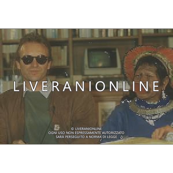 DIAP-RETROSPETTIVA STING CANTANTE NELLA FOTO STING CON RAOMI A MILANO NELL\'ANNO 1989 AG ALDO LIVERANI SAS