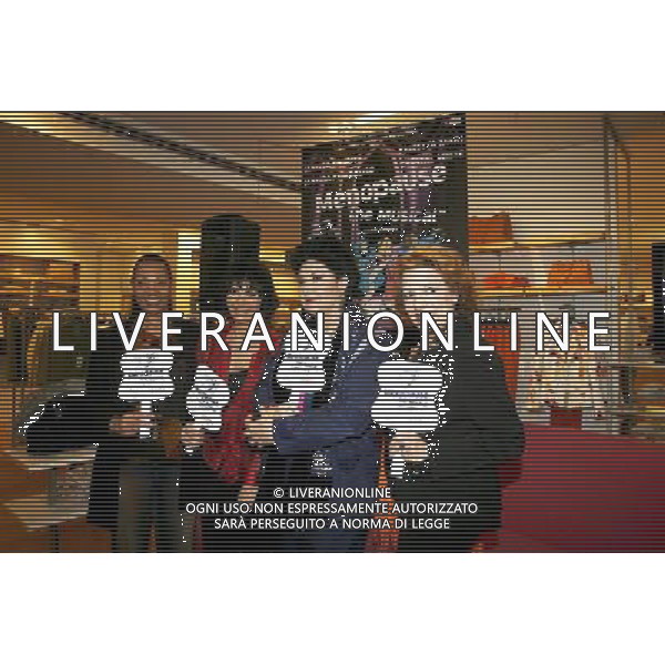 Roma 06/03/2006 Presentazione del musica \' Menopause - the musical \' interpretato da Fiordaliso, Marisa Laurito e Fioretta Mari e Crystal White in programma dal 8 marzo presso il Teatro Vittoria. ph tvphoto/ag liverani