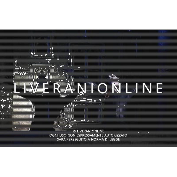 Roma 09/03/2006 - Spettacolo teatrale \' Dracula Opera Rock \' prodotto da David Zard con la regia di Alfredo Arias e le musiche della PFM. Protagonisti Vittorio Matteucci ( dracula ), Sabrina De Siena ( Mina Murray ), Fabio Privitera ( reinfield