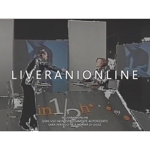 TRASMISSIONE TELEVISIVA \'IN MEZZORA\' NELLA FOTO: SILVIO BERLUSCONI E ANNUNZIATA LUCIA AG LIVERANI,OBBLIGATORIO CITARE LA FONTE TELEVISIVA