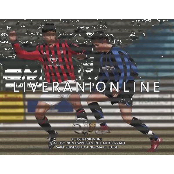 Solbiate Arno (Varese) 15 marzo 2006 Milan - Inter gara finale di andata coppa italia primavera nella foto: Bloudek e Semenzato foto Andry / Ag. Aldo Liverani