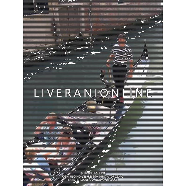 ARCHIVIO ALDO LIVERANI NELLA FOTO GONDOLIERI A VENEZIA AGENZIA ALDO LIVERANI