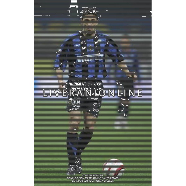 Milano 22-03-2006 coppa italia tim cup 2005/06 inter-udinese 1:0 nella foto kily gonzalez cristian ph marco luzzani/ag aldo liverani s.a.s.