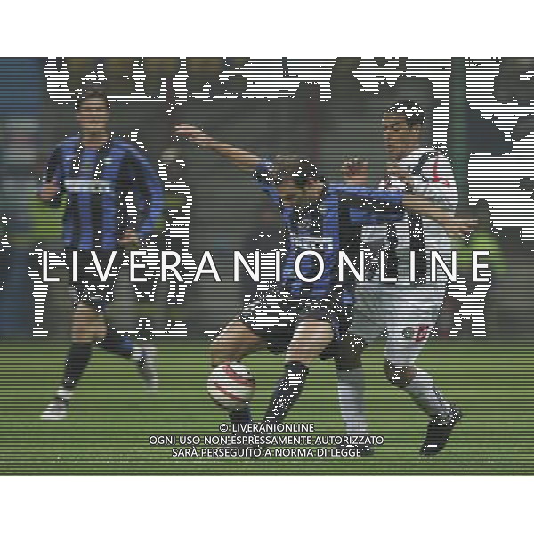 Milano 22-03-2006 coppa italia tim cup 2005/06 inter-udinese 1:0 nella foto zanetti c. e tissone ph marco luzzani/ag aldo liverani s.a.s.