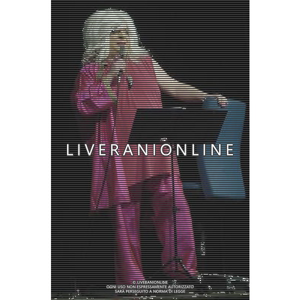 MILANO 23-3-06 TEATRO SMERALDO PRESENTAZIONE DI PLATINETTE \'TUTTO SU DIME\' NELLA FOTO: PLATINETTE PH: CAPRA/LIVERANI