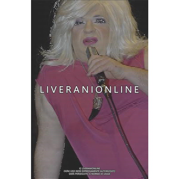 MILANO 23-3-06 TEATRO SMERALDO PRESENTAZIONE DI PLATINETTE \'TUTTO SU DIME\' NELLA FOTO: PLATINETTE PH: CAPRA/LIVERANI