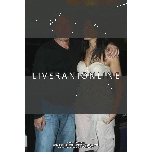 MILANO 28/3/2006 \'SANVITTORE\' VIA PAPIGNANO, 16 PRESENTAZIONE DEL PRIMO ALBUM DI LUISA CORNA: -ACQUA FUTURA- NELLA FOTO FAUSTO LEALI E LUISA CORNA FOTO ROMANO/AG ALDO LIVERANI