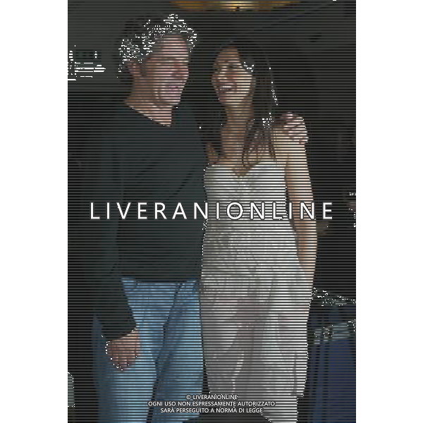 MILANO 28/3/2006 \'SANVITTORE\' VIA PAPIGNANO, 16 PRESENTAZIONE DEL PRIMO ALBUM DI LUISA CORNA: -ACQUA FUTURA- NELLA FOTO FAUSTO LEALI E LUISA CORNA FOTO ROMANO/AG ALDO LIVERANI