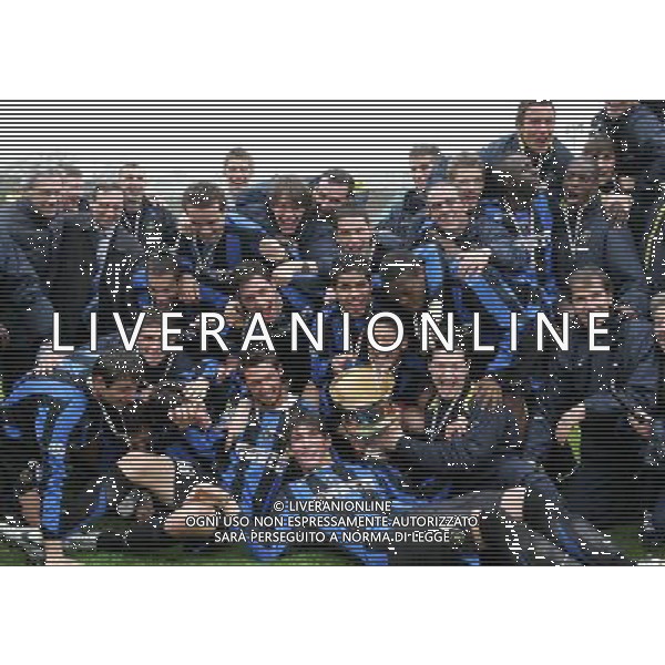 Inter - Milan finale coppa Italia tim cup primavera 05/04/2006 nella foto la premiazionedell\'Inter vincitrice della coppa ph andry/ag. aldo liverani