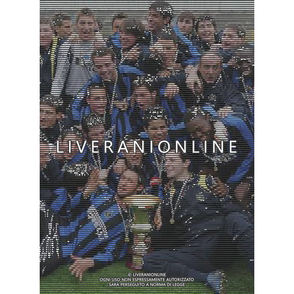 Inter - Milan finale coppa Italia tim cup primavera 05/04/2006 nella foto la premiazionedell\'Inter vincitrice della coppa ph andry/ag. aldo liverani