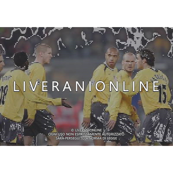 Juventus - Arsenal Champions League 05/04/2006 nella foto discussione dell\'arsenal Picture by Marcello Pozzetti ©IPS Photo Agency /Ag. Aldo liverani ONLY ITALY - NO ABROAD 