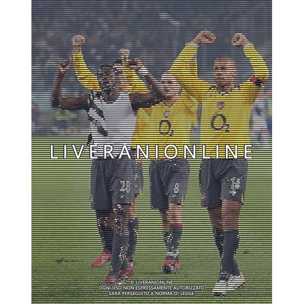 Juventus - Arsenal Champions League 05/04/2006 nella foto esultanza Henry e Toure al fischio finale Picture by Marcello Pozzetti ©IPS Photo Agency /Ag. Aldo liverani ONLY ITALY - NO ABROAD 