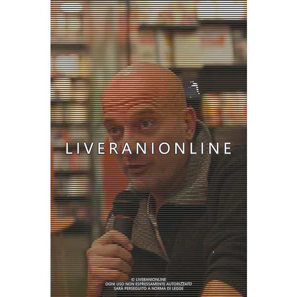 MILANO 6 APRILE 2006 CLAUDIO BISIO PRESENTA IL LIBRO \' LA CURA DEL GORILLA\' NELLA FOTO: CLAUDIO BISIO PH FRANKY/AG LIVERANI