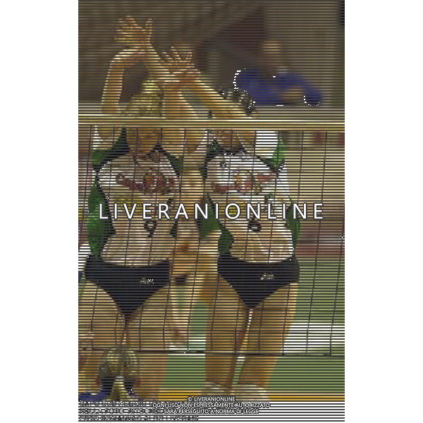 CAPO SUD REGGIO CALABRIA VOLLEY 2000/01 NELLA FOTO RITSCHELOVA MARCELA,SU LI QUN FOTO ROMANI/AG.ALDO LIVERANI