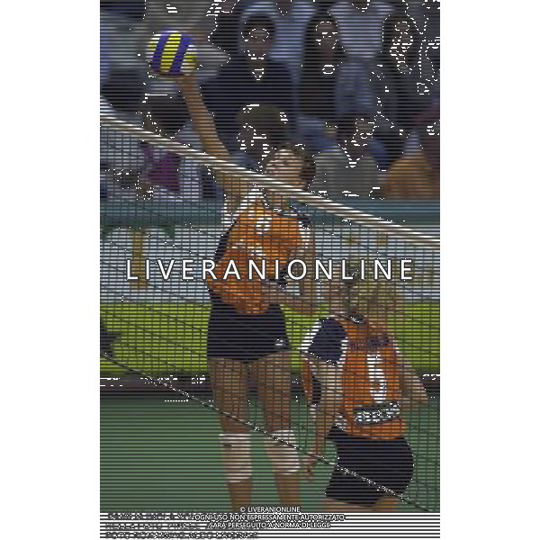 FAMILIA IMOLA VOLLEY 2000/01 NELLA FOTO PINESE ALESSANDRA FOTO ROMANI/AG.ALDO LIVERANI