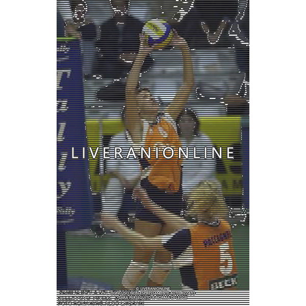 FAMILIA IMOLA VOLLEY 2000/01 NELLA FOTO PINESE ALESSANDRA FOTO ROMANI/AG.ALDO LIVERANI