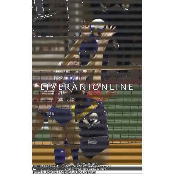 FOPPAPEDRETTI BERGAMO VOLLEY 2000/2001 NELLA FOTO ZETOVA ANTONINA FOTO N. ROMANI / AGENZIA ALDO LIVERANI
