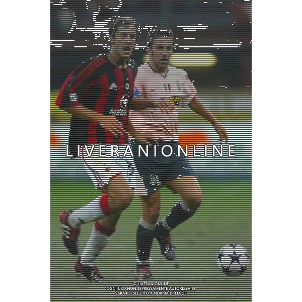 MILANO 17-08-2003 TROFEO LUIGI BERLUSCONI NELLA FOTO: ALEX DEL PIERO CONTRASTATO DA MASSIMO AMBROSINI* FOTO: ALESSANDRO FALZONE / AG. ALDO LIVERANI S.A.S