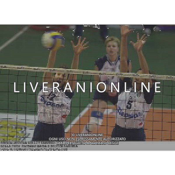 EDISON MODENA VOLLEY 2000/2001 NELLA FOTO ROMANO MARIA E BERTINI SABRINA FOTO N. ROMANI / AGENZIA ALDO LIVERANI