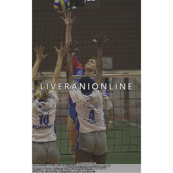 AiN NAPOLI VOLLEY 2000/2001 NELLA FOTO TURLEA CARMEN MARINELA FOTO N. ROMANI / AGENZIA ALDO LIVERANI