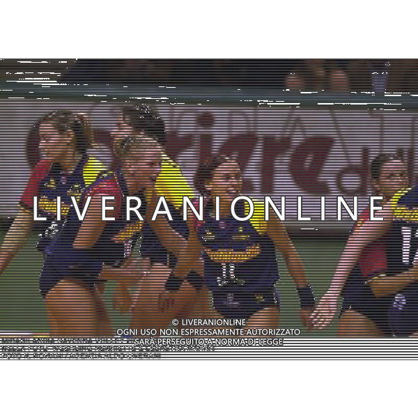 MIRABILANDIA RAVENNA VOLLEY 2000/2001 NELLA FOTO WEERSING HENRIETTE E LEENSTRA MARRIT FOTO N. ROMANI / AGENZIA ALDO LIVERANI