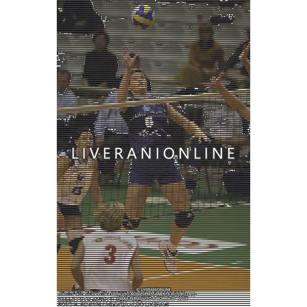 JOHNSON MATTHEY SPEZZANO VOLLEY 2000/2001 NELLA FOTO ZANOTTI BEATRICE FOTO N. ROMANI / AGENZIA ALDO LIVERANI