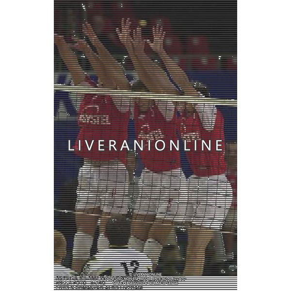 ASYSTEL MILANO VOLLEY 2000/01 NELLA FOTO MURO FOTO N.ROMANI/AG.ALDO LIVERANI